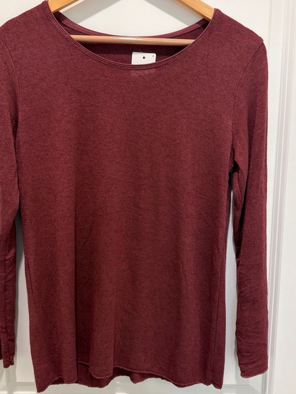IT044 🇮🇹 Lightweight Wool & Angora Sweater Top – Made in Italy